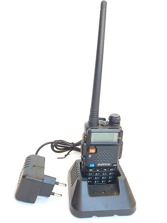 Рация радиостанция BAOFENG UV-5R 5W фото