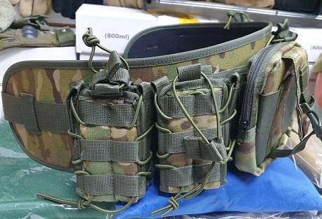 Боевой тактический пояс с подсумками молле фото